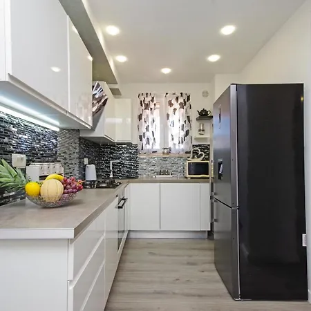 Apartamento Naomi *