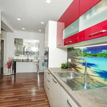 Apartamento Naomi *