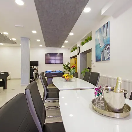 Apartamento Naomi *