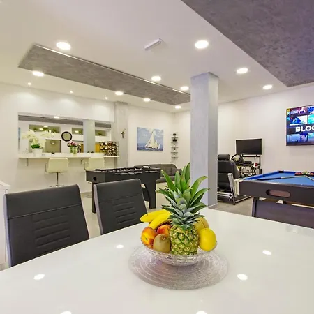 Apartamento Naomi *