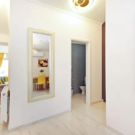Apartamento Naomi *