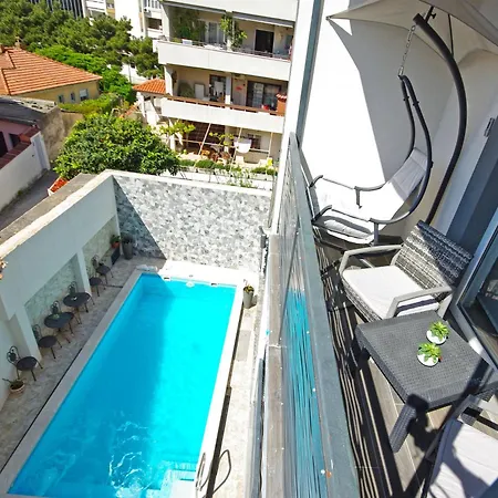 Naomi Apartamento