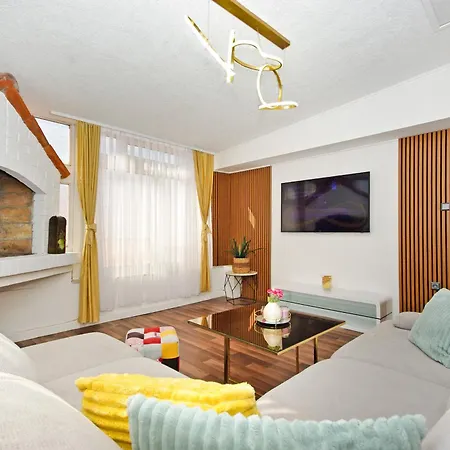 Apartmán Naomi *