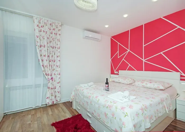 Naomi アパート スプリト