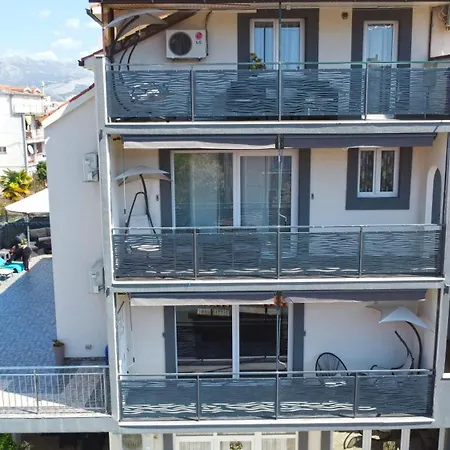 Naomi * 스플리트